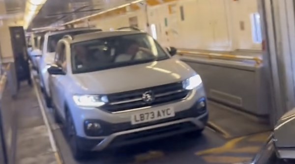 Car Breakdown on Eurostar Causes Traffic Chaos