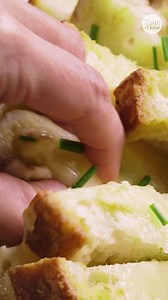 It's not a party without this ooey-gooey party cheese bread recipe! Get the recipe: https://trib.al/BQmSTtu #cheesebread #breadrecipe #breadrecipes | Taste of Home