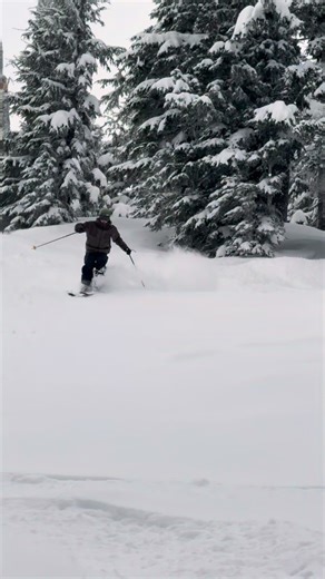 The snow this morning was a blast 😏 More is falling and we can’t wait to see what the rest of this storm brings us 😍 | Mt Bachelor