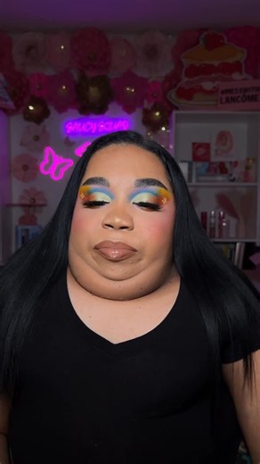 Glam With Keisha on Instagram: "Let me know if y’all want a tutorial on this look #eyes #eyeshadow #colorful #maquillaje #makeup #fypシ"