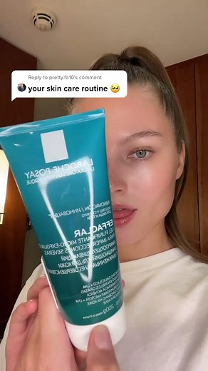 La Roche-Posay Effaclar Purifying Gel Micro-Peeling: Skincare Steps Review