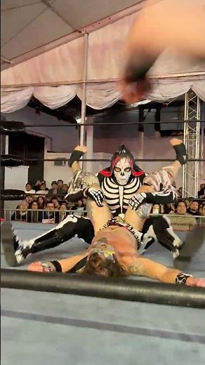 La Parka Goes Off Against Emperador Azteca And Tarzan Duran #luchalibre #lucha #wrestling
