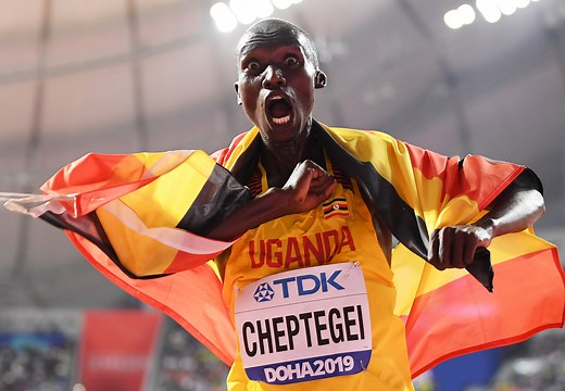 Joshua Cheptegei breaks 10K road world record in Valencia