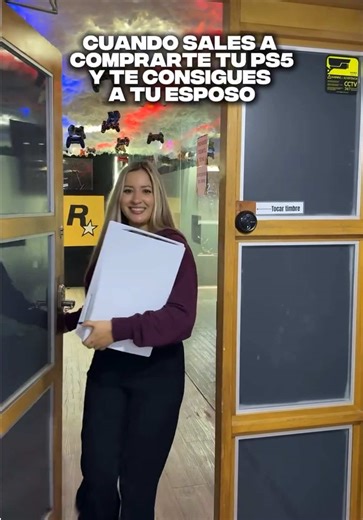 Hola! Somos videojuegos ccct💜 estamos ubicados en el Centro Comercial Ciudad Tamanaco, sector Yarey, nivel C2, oficina PB 01-05🕹️. Escribenos 📲04141520174