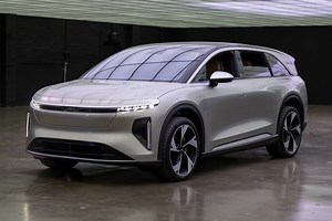 2025 Lucid Gravity Up Close: Grounded in Luxury | Cars.com