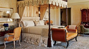 These Silk Sheets Are Sumptuous Sleep Essentials