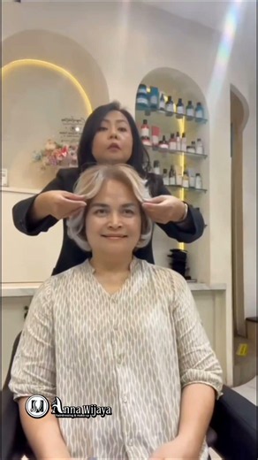 layered + ash blonde dengan rambut pendek terlihat angun & bervolume #ashblonde #shothair #haircut