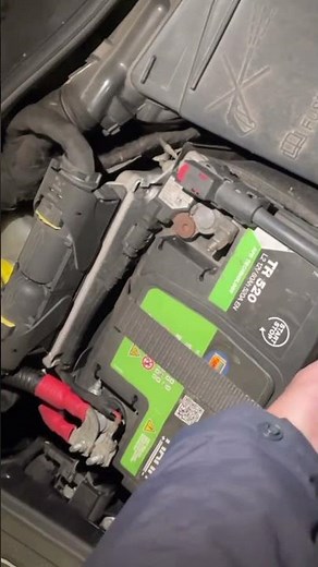 Cambio batteria auto