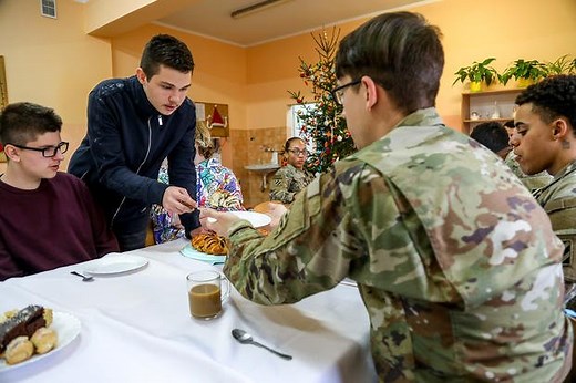 Army Says Soldiers Should Avoid Poppy Seeds in Updated Regulation over Drug-Testing Concerns