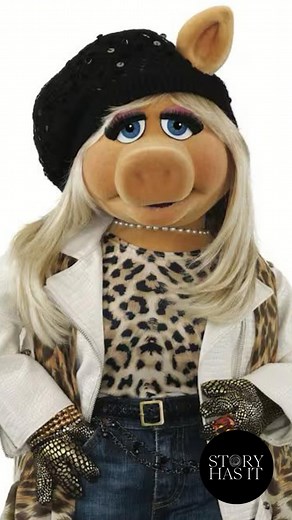 Pop Culture & the Arts on Instagram: "Miss Piggy on The Muppet Show, 1970s. Is there anyone who does a meltdown better than style icon and Muppet royalty, Miss Piggy? She could jump from sweet to fierce in a single karate chop. It might surprise you that she wasn’t trained in martial arts - the chop was improvised. An early script on ‘The Muppet Show’ called for Miss Piggy to slap Kermit, but - partly due to the limitations of her hand-rod controlled arms - puppeteer Frank Oz decided to try some