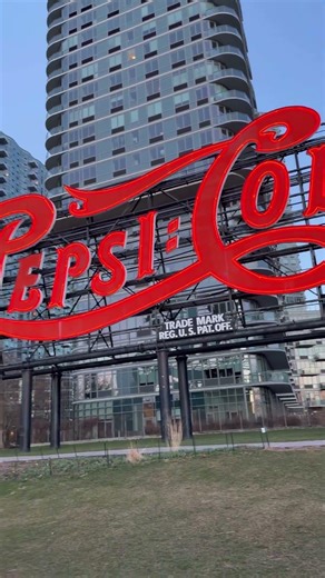 Iconinica valla de Pepsi-Cola Sign #newyorkcity 🗽