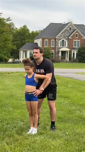 Stunting with Emma … . #cheer #viral #cheerleading #stunting #fyp #stunt #lessons | Johnpodsednik