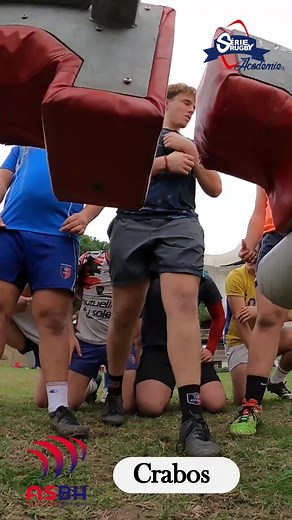 Mêlée Crabos : La Passion du Rugby Féminin en France