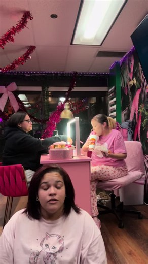 Stephanie Rodriguez (@stephanierodriguez617)’s video of Green Screen