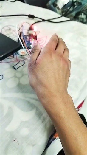 ultrasonic sensor with LED and code is in the description