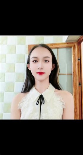 天天都想买衣服请问挂什么科😢#白色连衣裙搭配 #白色吊带穿搭分享 #法式温柔风 #白色蕾丝连衣裙穿搭