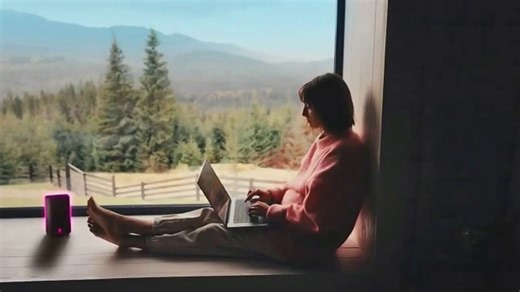 T-Mobile Home Internet TV Spot, 'Beyond the Expected'