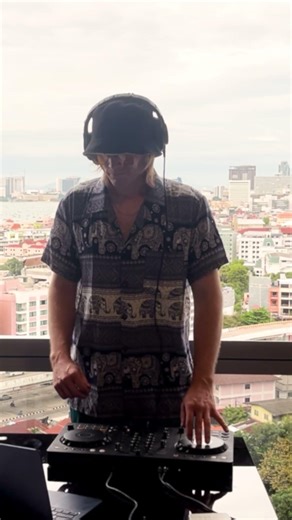 Pure Funky House Energy ⚡