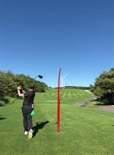 골프존카운티 이든CC 구 에덴밴리 드라이버티샷💪 날씨 좋다☀️ 볼추적👍 #golfswing #골프 #golfer #golf #골프스윙 #PXG #이든CC #티샷 #드라이버스윙