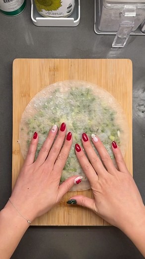 cafe maddy on Instagram: "Are you guys enjoying the Korean algorithm yet? ☺️ disclaimer, this is definitely NOT a Korean dish but it’s been trending on my Korean algorithm! If there’s an original name for the dish, let me know :) #asmr #cooking Also I saw this recipe wayy too many times for months and idk who the original is! Please help me find the og creator if you know them ❤️ *For a better cronch I recommend cutting the rice paper into quarters and pan frying them on high heat until the outs