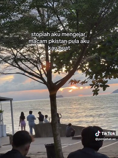 Lagu Amnesia Al Ghazali: Mengapa Kamu Harus Berhenti Mengharapkan