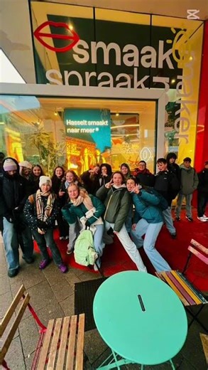 Moderne Talen verkennen 'Wonderland'