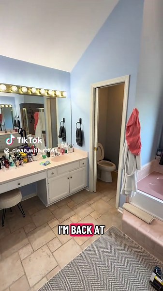 Satisfying Floor Cleaning Techniques