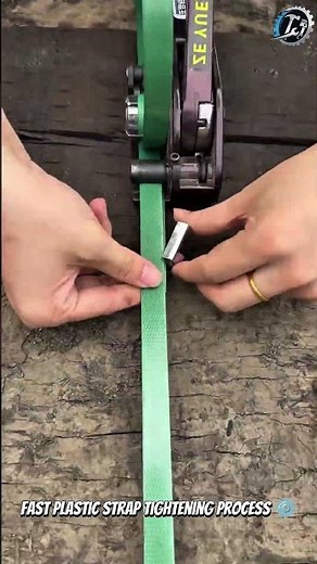Perfect Plastic Strap Tensioning Tool 📦 #Shorts #Packaging