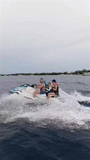 Add this to your bucket list YACHT CRUISE with JETSKI RIDE and book us to experience more adventure 🤩😍😲😎 We have more options, let us know what you want to 😉🥰 For your inquiry, bookings, and reservations, PM us Dumaluan Tours and Events You may also contact us: 📞 0970 776 5451 👩‍💻Email: dumaluantravelandtours@gmail.com WE ARE OPEN FROM MONDAY-SATURDAY (9:00AM-8:00PM) #tourism #dumaluantravelandtour #boholtour2025 #BeholdBohol #boholtouristSpot #PanglaoBohol #LoveThePhilippines #islandso