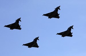 Germany eyes Airbus and Boeing fighter jets