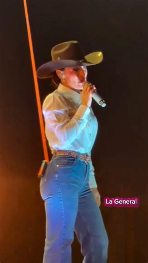 Milena Benites en Pajarito Boyacá 🇨🇴 🎶