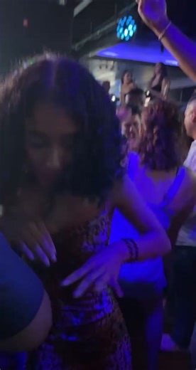 femalehandsomesquidward (@femalehandsomesquidward)’s videos with original sound - femalehandsomesquidward