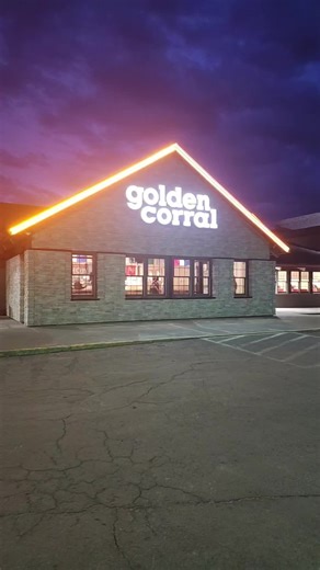 Golden Corral Rapid City: Lobster & Waffles!