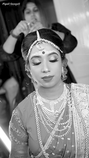 II BRIDE II #bengalibride #coochbehar #makeupartist #trendingreels #bengaligirl Call on 9733561676 for booking | Bridal Makeup artist Piyali Ganguli