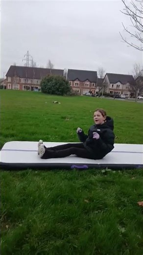 how to do a forward roll!!! #lifeisbutadream