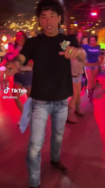 Line Dance: Take It Off