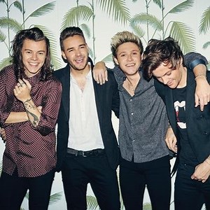 WATCH: One Direction announce fifth album