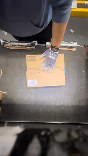 Amazon work!! #amazonprime #packer #fypシ #amazonpacking | TakingAbox01