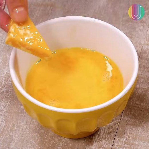 El capricho definitivo: triángulos de queso apanado... ¡CON DORITOS!