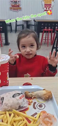 #Vietnam #Foodie #Sophia #MyDaughter #Wallace Vietnam. Wallace. Sophia. My daughter. My family.