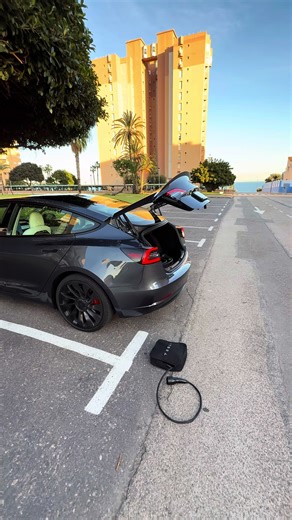 Videos de YURA VIKA TESLA⚡️ (@yura_vika_tesla) con “оригинальный звук - YURA VIKA TESLA⚡️”