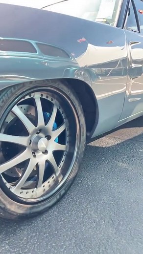 10K views · 1.5K reactions | This 1968 Charger houses the ULTIMATE modern Dodge engine better known as the HELLEPHANT! It’s a beastly 1,000hp crate engine. We saw this ‘68 front & center at Mecum auctions Glendale! | Restomods | Facebook