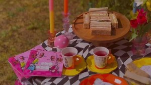 Talking Tables Alice in Wonderland Party Decorations for 16 Guests Mad Hatter Onederland 1st First Birthday Afternoon Tea Party Supplies Reversible Bunting Paper Plates Napkins Cups Table Cover