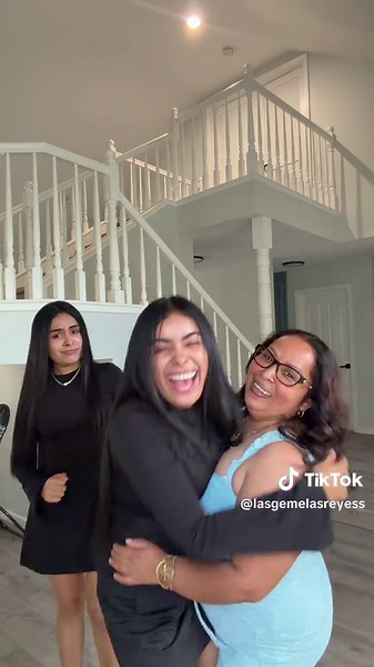 🤣💃❤️ @Maria Del Carmen3628 @Lizbet Reyes @Lizet Reyes #lasgemelasreyess