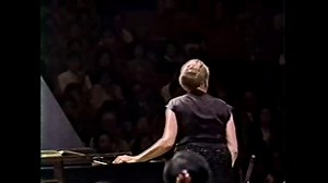 Annie Fischer - Beethoven Piano Concerto No.3 (1987, Japan)