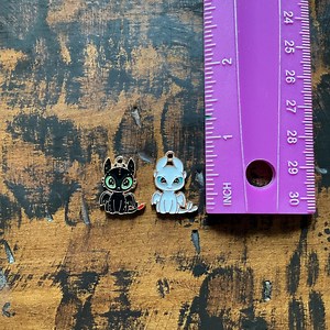 Night Fury Dragon Charm or Light Fury: Gold Enamel HTTYD Inspired, Fantasy World Charms - Etsy