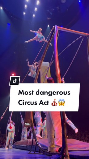 This circus discipline is called „Swing to Swing“ and performing it is quite dangerous since you have to have extremely good awareness in the air 😱 these acrobats and one of the best in the world!! This act is in the ✨Cirque du Soleil✨ show LUZIA 🎪! #swingtoswing #russianswing #cirquedus #circusartist