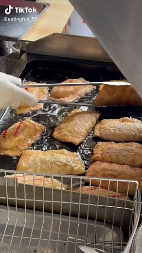 Deep-Frying Cheese Pastries: Perfect Crispy Delight