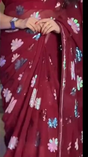 A very beautiful and lovely saree has been brought to you #shortfeed #newsareedesign #weddingsare...