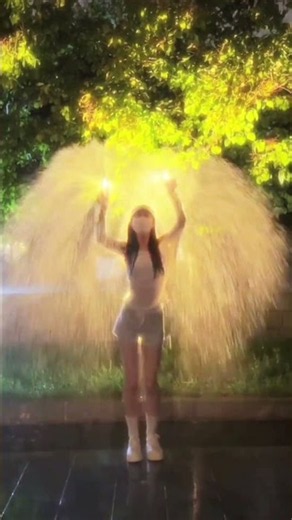I turned off my phone, who cares who's who? #JiaTongShakesWhoHasntDancedYet #WaterDance #TikTokTr...
